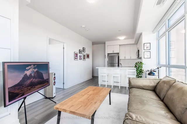 Additional image 16 of 450 Dundas St Unit 702