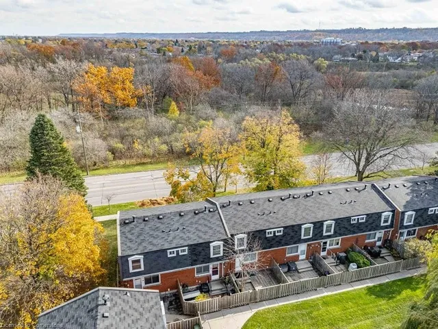 Additional image 39 of 211 Lake Ave