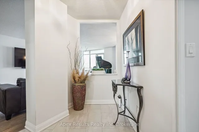 Additional image 28 of 5250 Lakeshore Rd Unit 908