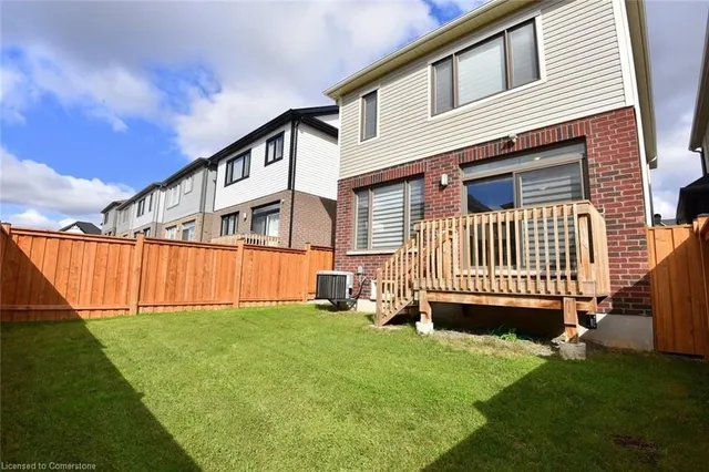 Additional image 38 of 28 Fairey Cres