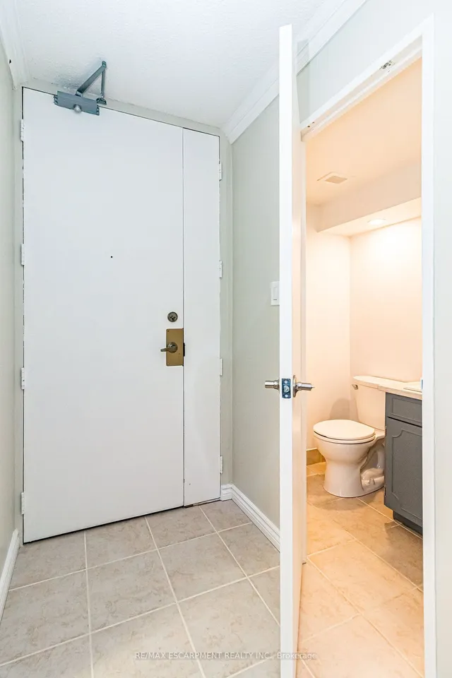 Additional image 8 of 222 Jackson St Unit 305