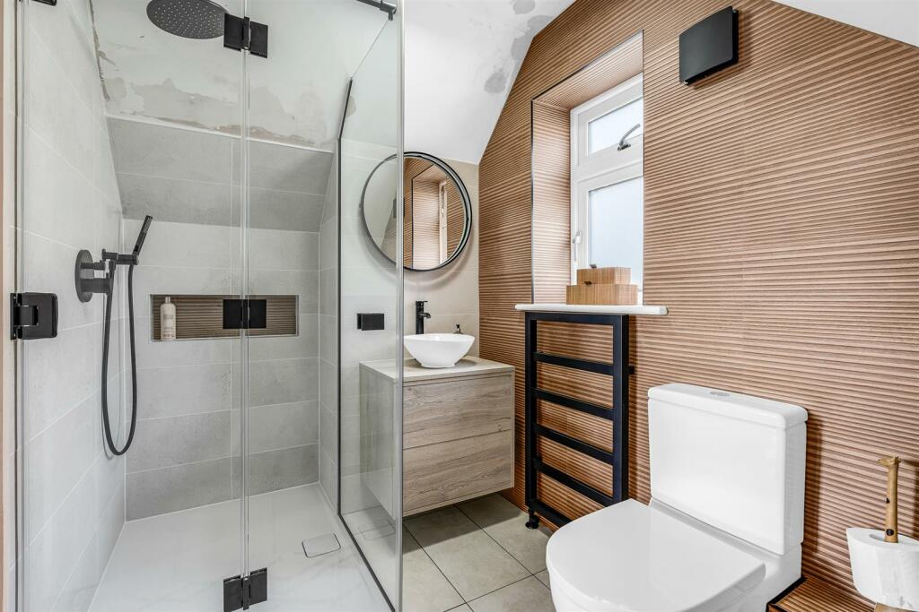 Additional image 16 of Canonsfield Road, Welwyn