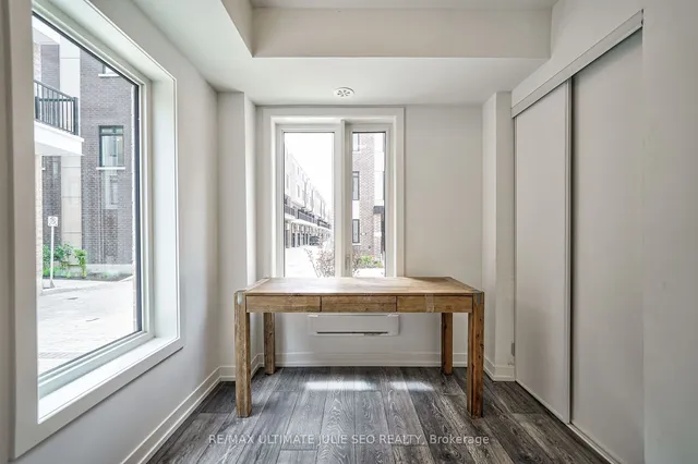 Additional image 6 of 27 SPRUCE PINES Cres