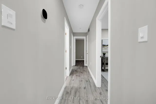 Additional image 18 of 75 Queen Victoria Dr