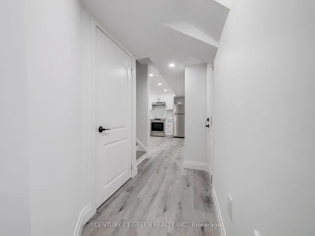 Additional image 25 of 129 Mclaughlin Ave