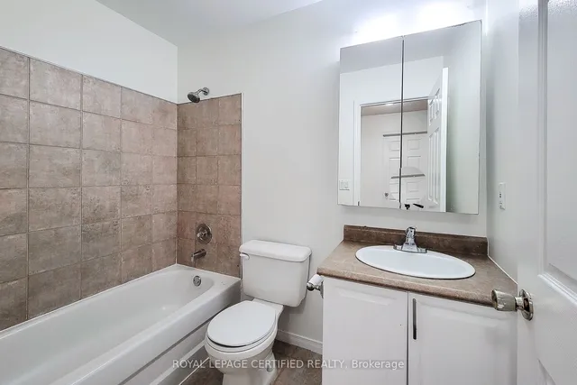 Additional image 32 of 482 Berkindale Dr