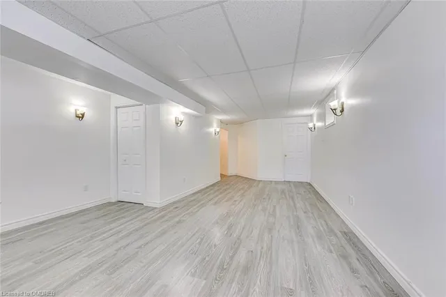 Additional image 36 of 91 Bridgeport Cres