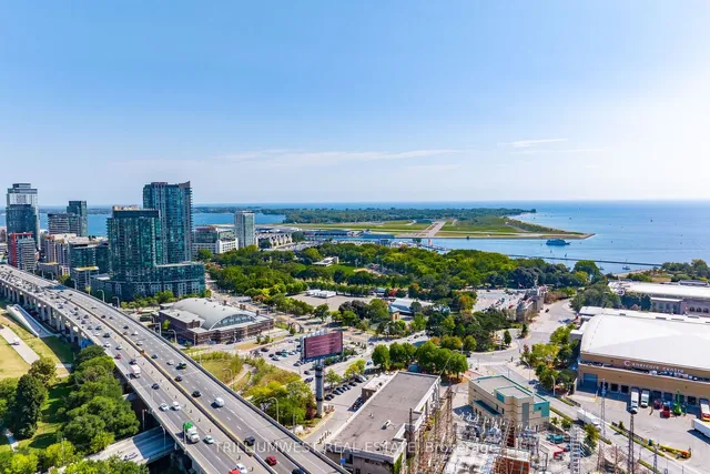 Additional image 3 of 51 East Liberty St Unit 1516