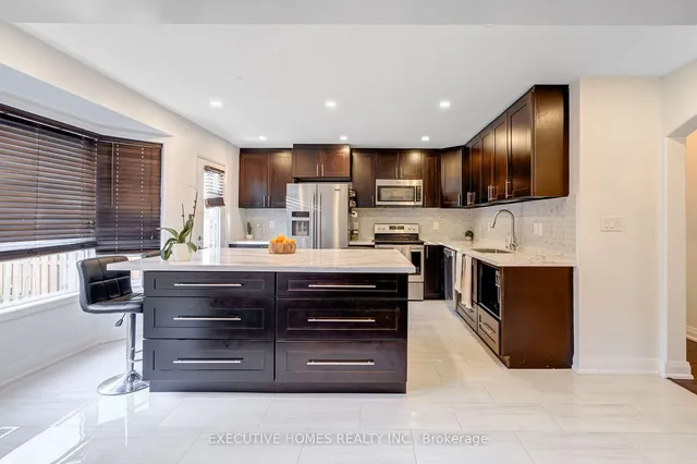 Additional image 12 of 830 Fourth Line