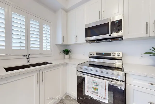 Additional image 11 of 28 Laguna Village Cres