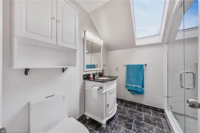 Additional image 25 of 245 Stadacona Ave