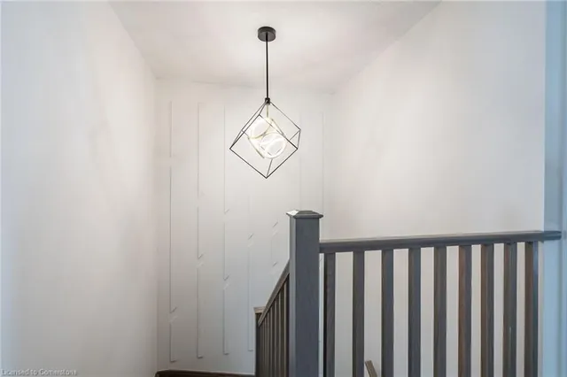 Additional image 27 of 128 Fairey Cres