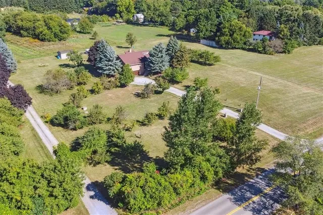 Additional image 4 of 335 YORK Rd