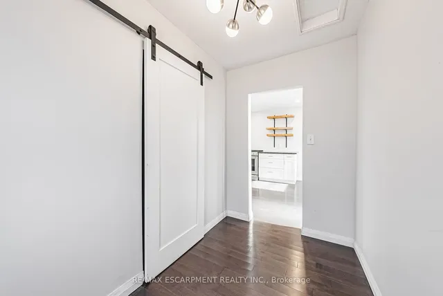 Additional image 17 of 189 Crockett St