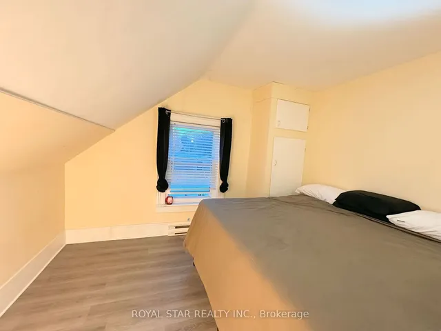 Additional image 13 of 240 Freelton Rd