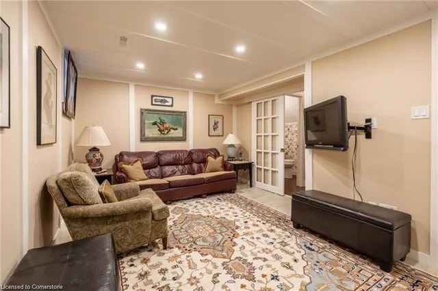 Additional image 42 of 89 Larraine Ave