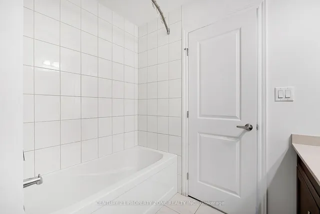 Additional image 24 of 61 Soho St Unit 102