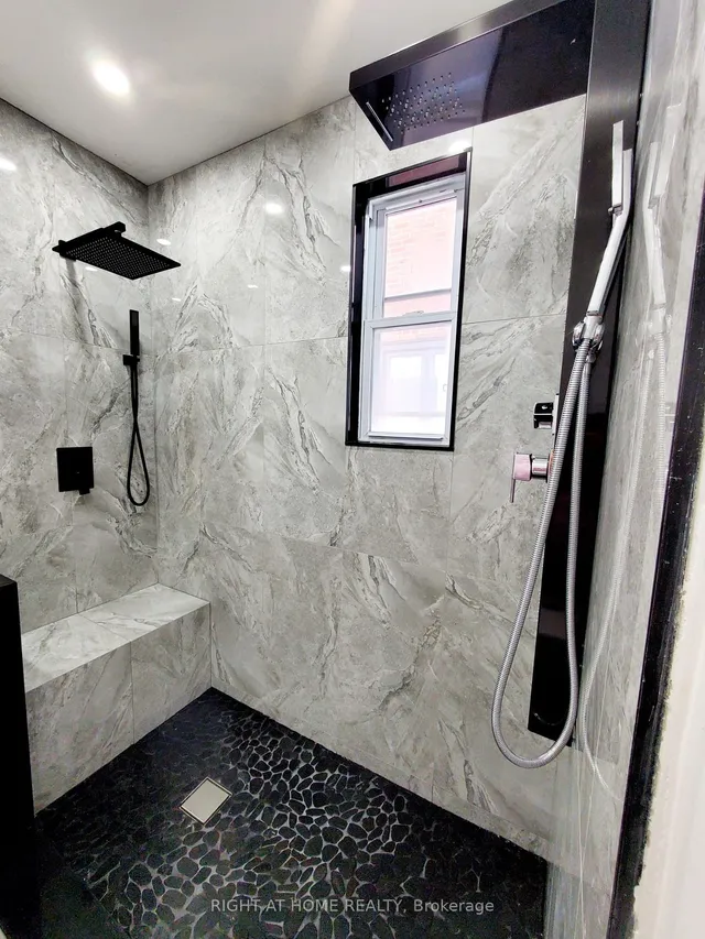 Additional image 22 of 53 Regent Rd