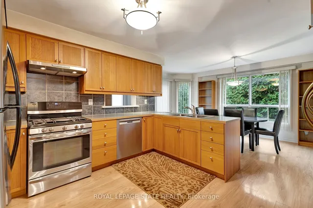 Additional image 7 of 11 Willowtree Crt