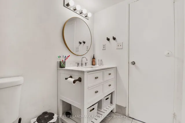 Additional image 18 of 716 The West Mall Unit 912