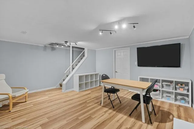 Additional image 26 of 211 Lake Ave