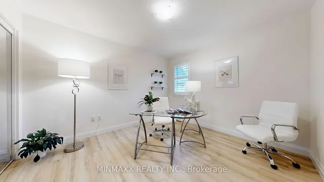 Additional image 28 of 1387 Marshall Cres