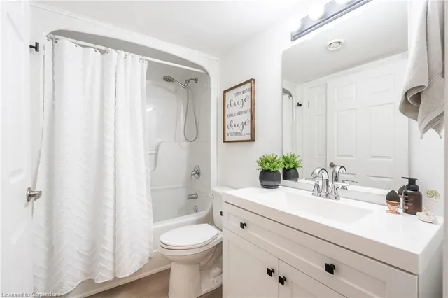 Additional image 12 of 2010 Cleaver Ave Unit 109