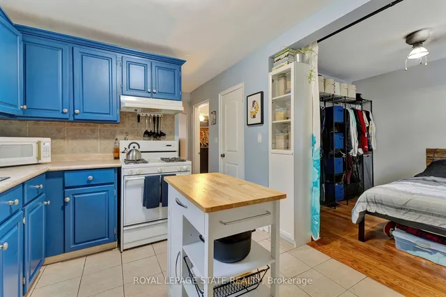 Additional image 12 of 62 Houghton Ave