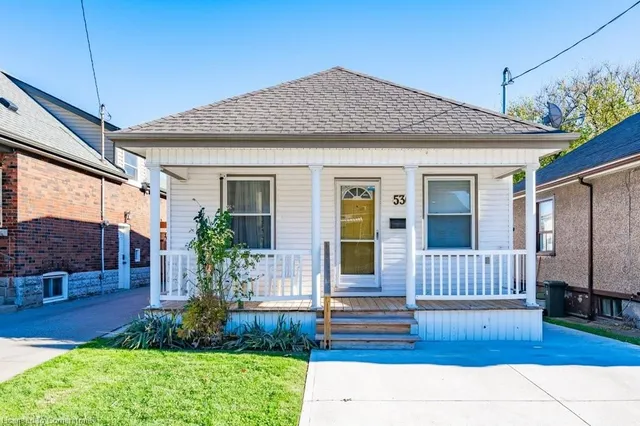 536 John St
