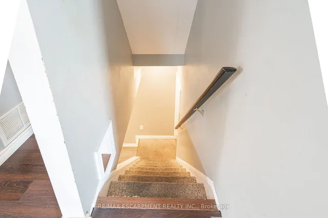 Additional image 21 of 200 Tragina Ave