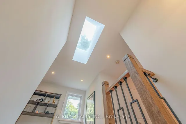 Additional image 32 of 3 Faircroft Blvd