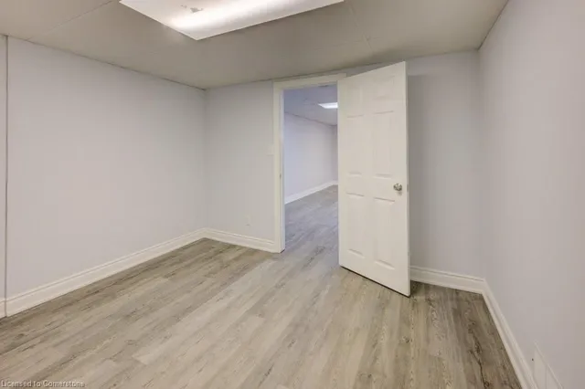 Additional image 33 of 582 Chamberlain Rd