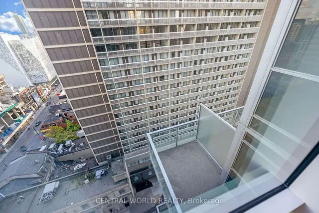 Additional image 24 of 386 Yonge St Unit 1113