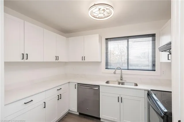 Additional image 10 of 73 Fonthill Rd