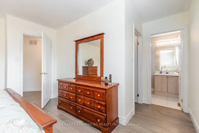 Additional image 18 of 109 Peachwood Cres