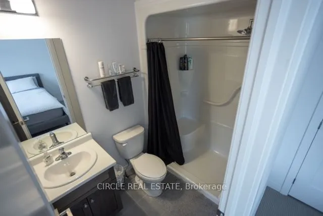 Additional image 14 of 4 Could Lane