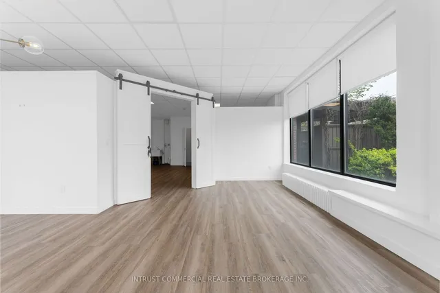 Additional image 5 of 3635 Dundas St