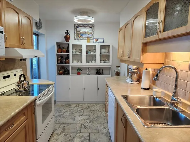 Additional image 13 of 1415 GHENT Ave Unit 905