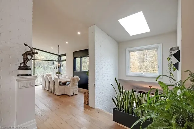 Additional image 19 of 2365 Britannia Rd