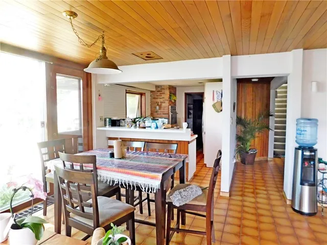 Additional image 26 of 7076 MCNIVEN Rd