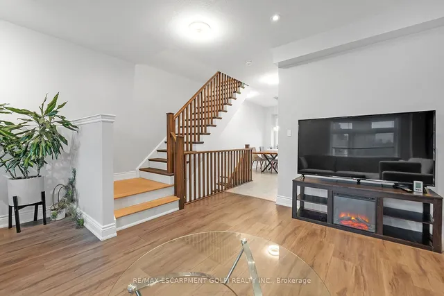 Additional image 26 of 46 Borers Creek Circ