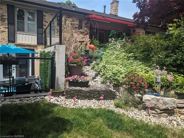 Additional image 35 of 184 Dundas St