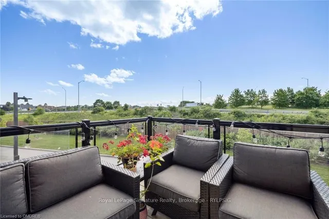 Additional image 18 of 590 NORTH SERVICE Rd Unit 61