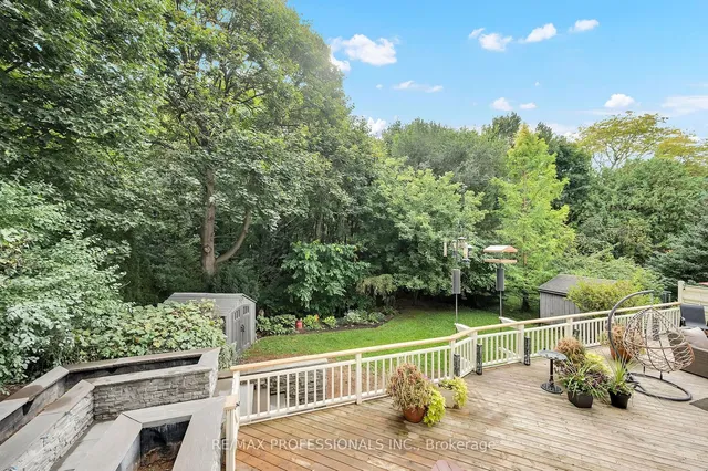 Additional image 29 of 80 Townsend Ave