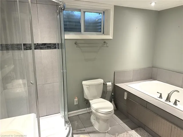 Additional image 16 of 688 Dynes Rd Unit 1