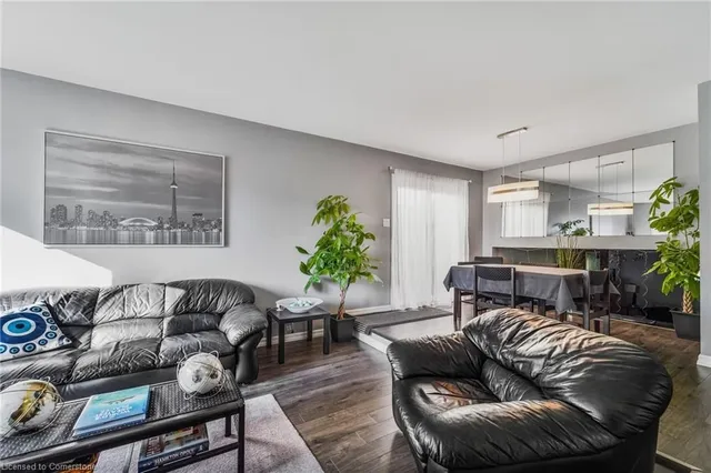 Additional image 10 of 8 Muscot Dr