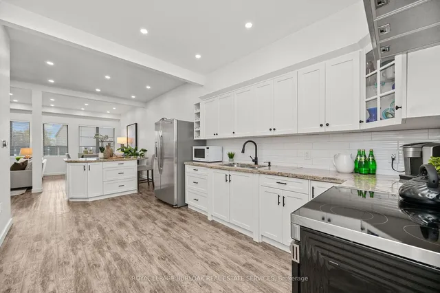 Additional image 27 of 127 Freelton Rd