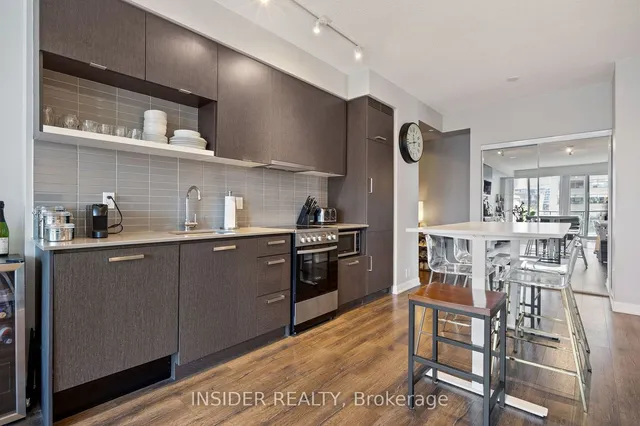 Additional image 18 of 435 Richmond St Unit 904