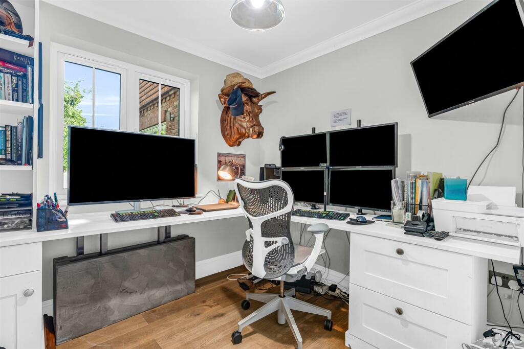 Additional image 4 of The Drive, Welwyn