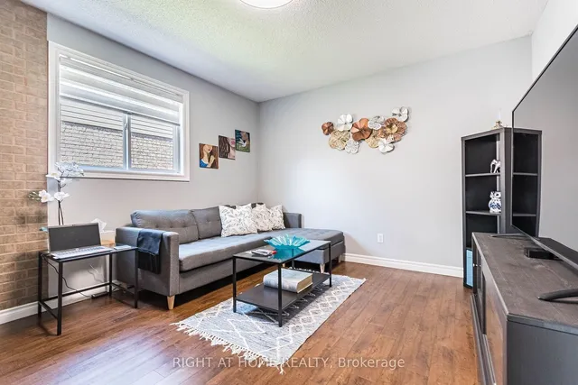 Additional image 13 of 64 Solsbury Cres